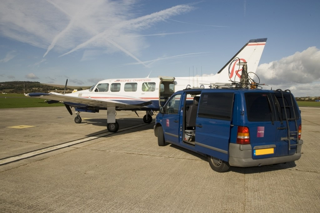 Aircraft&van